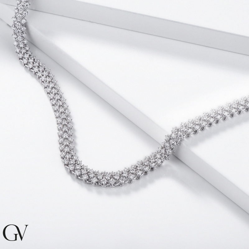 Collana design diamanti in oro bianco 18k