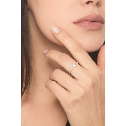 Anello in oro bianco 18k con acquamarina cuore e diamanti 2