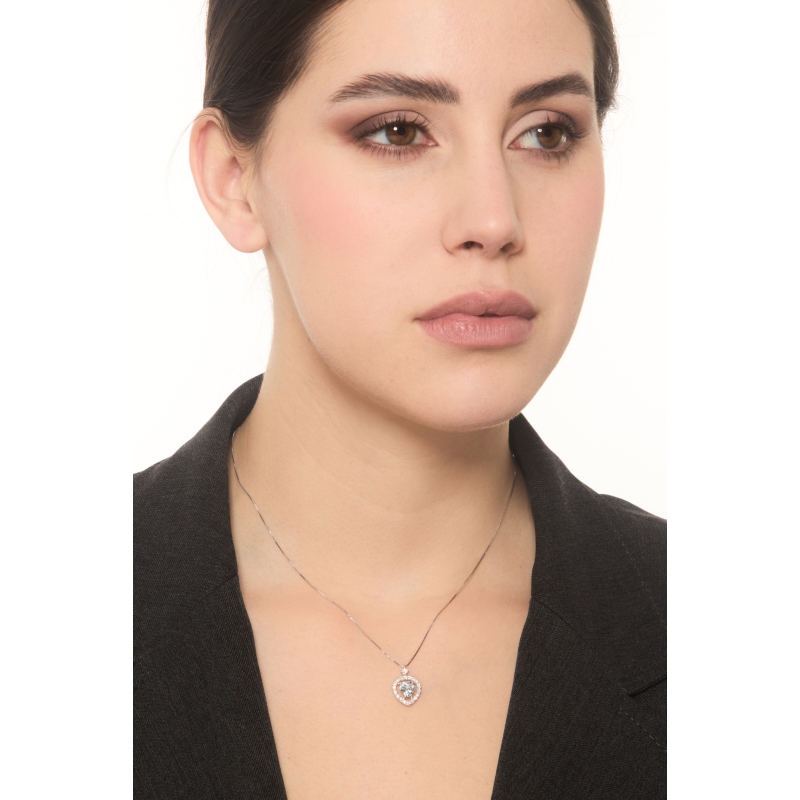 Collana in oro bianco 18k con ciondolo acquamarina cuore e diamanti