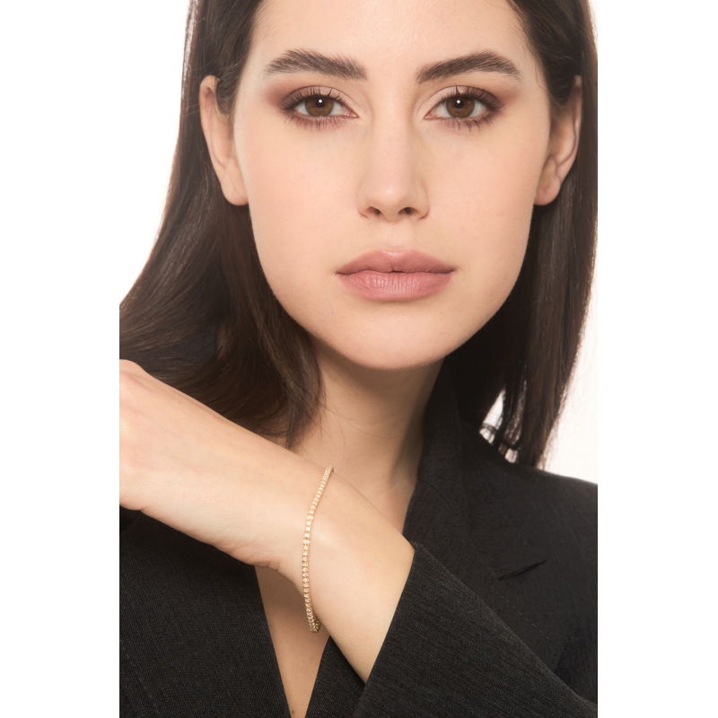 18k yellow gold tennis bracelet with diamonds