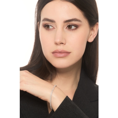 Bracciale Tennis lineare in oro Bianco 18k con Diamanti. Larghezza maglia 2,75 mm