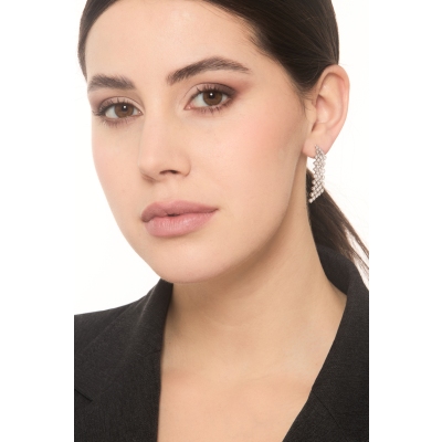 Orecchini maglia morbida in oro bianco 18k con diamanti