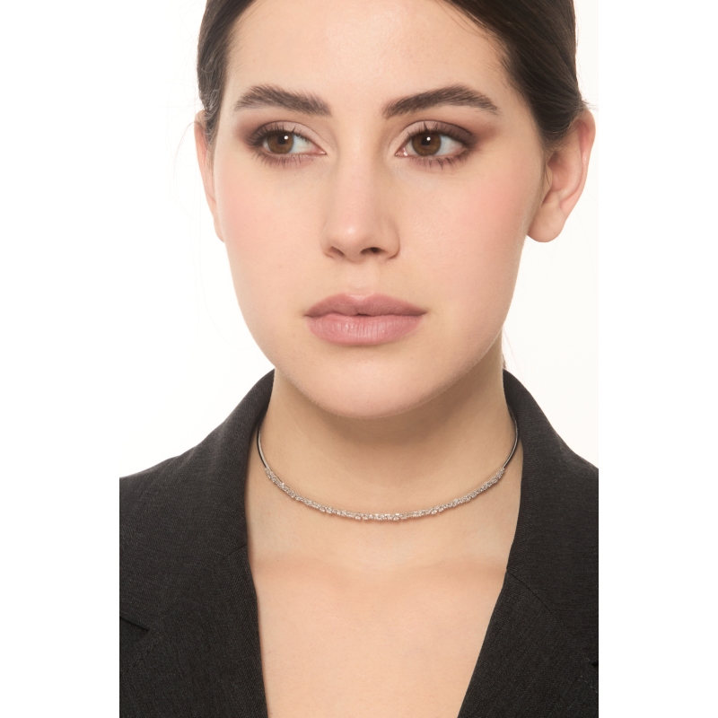 Choker in oro bianco 18k con diamanti