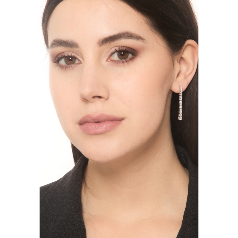 Orecchini a scalare tennis in oro bianco 750 con diamanti