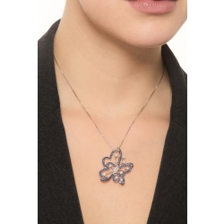 Collana design con ciondolo farfalla in oro bianco 18k con zaffiri blu e diamanti 2