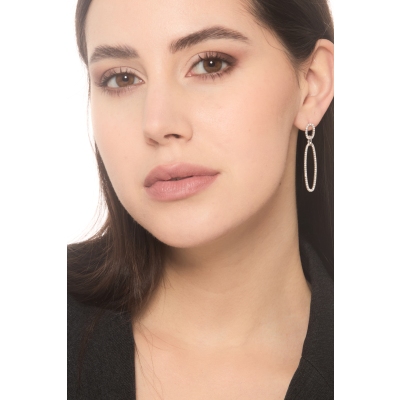 Orecchini pendenti con due ovali in oro bianco 18k con diamanti