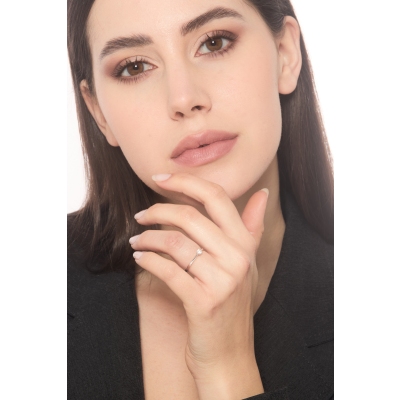 Anello solitario in oro bianco 18k a 8 griffe con diamante 0.15 ct