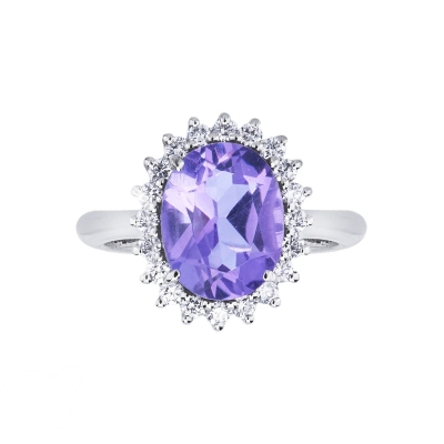 White gold 18k halo ring with diamonds and central amethyst