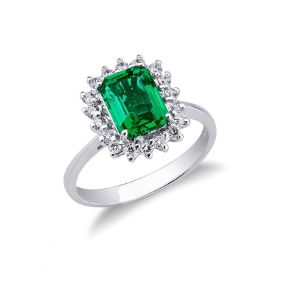 18k white gold halo ring with emerald and diamonds 