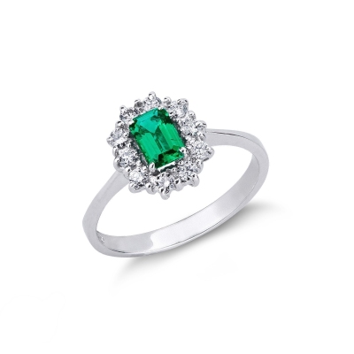 White gold 18k halo ring with a central emerald and diamonds 