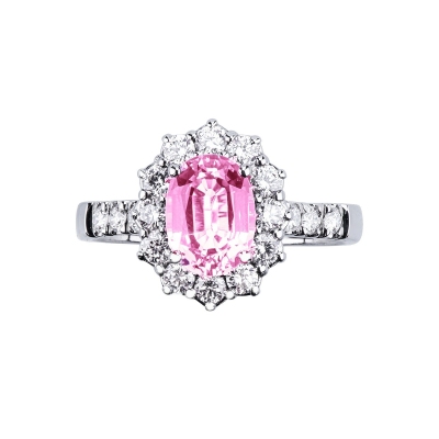White gold 18k halo ring with diamonds and pink sapphire oval cut