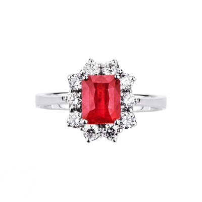 Halo ring white gold 18k with diamonds and a ruby
