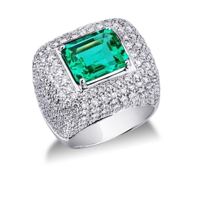 18K white gold ring with emerald and diamonds pavé