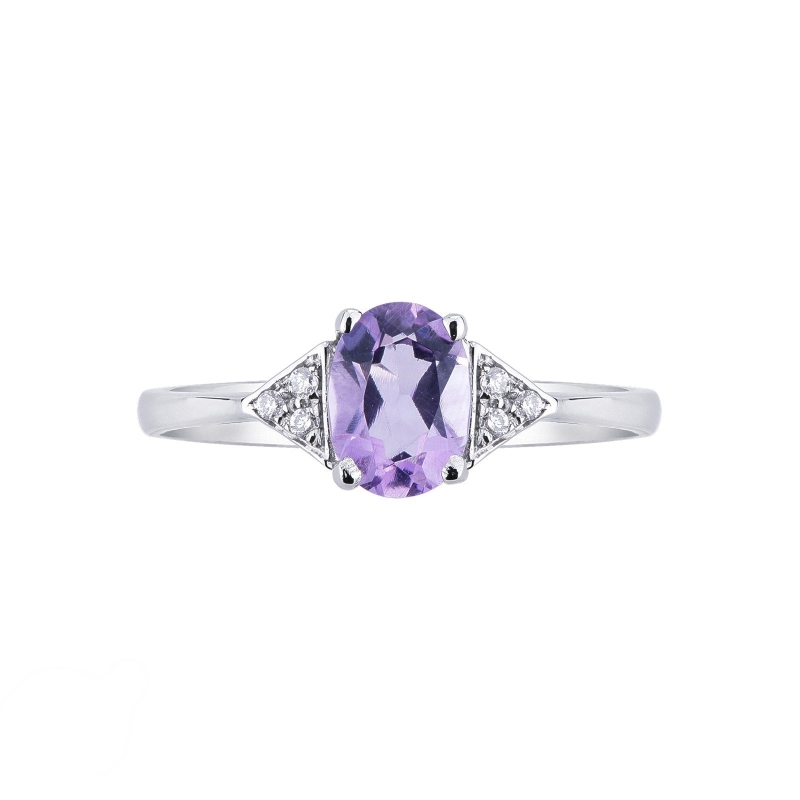 18k white gold ring with a central amethyst and diamonds 