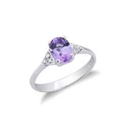 18k white gold ring with a central amethyst and diamonds 