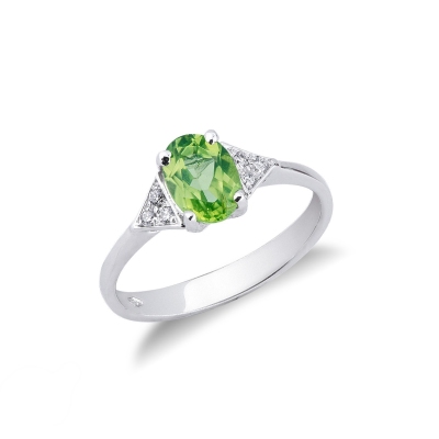 18k white gold ring with peridot and lateral diamonds 