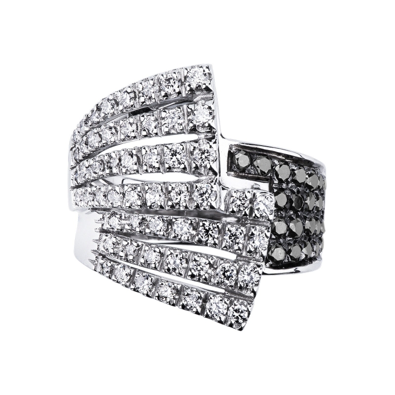 White gold 18k irregular band ring with black and white diamonds