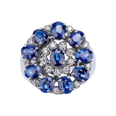 White gold 18k ring with blue sapphires and diamonds