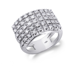 Band Ring in 18k White Gold with Diamonds