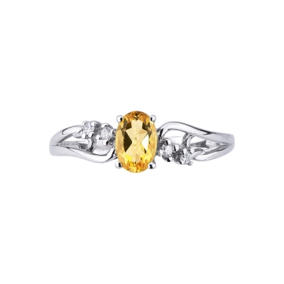 18k white gold ring with central citrine and 4 round cut diamonds