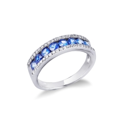 18k white gold ring with a central row of blue sapphires and diamonds 