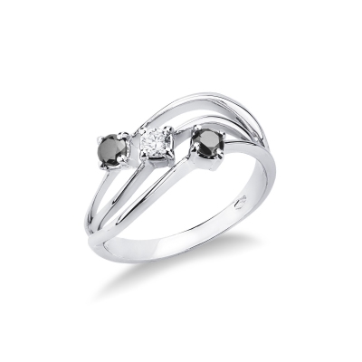White gold 18k trilogy ring with black and white diamonds 