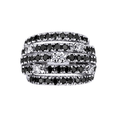 18k white gold ring with white and black diamonds 