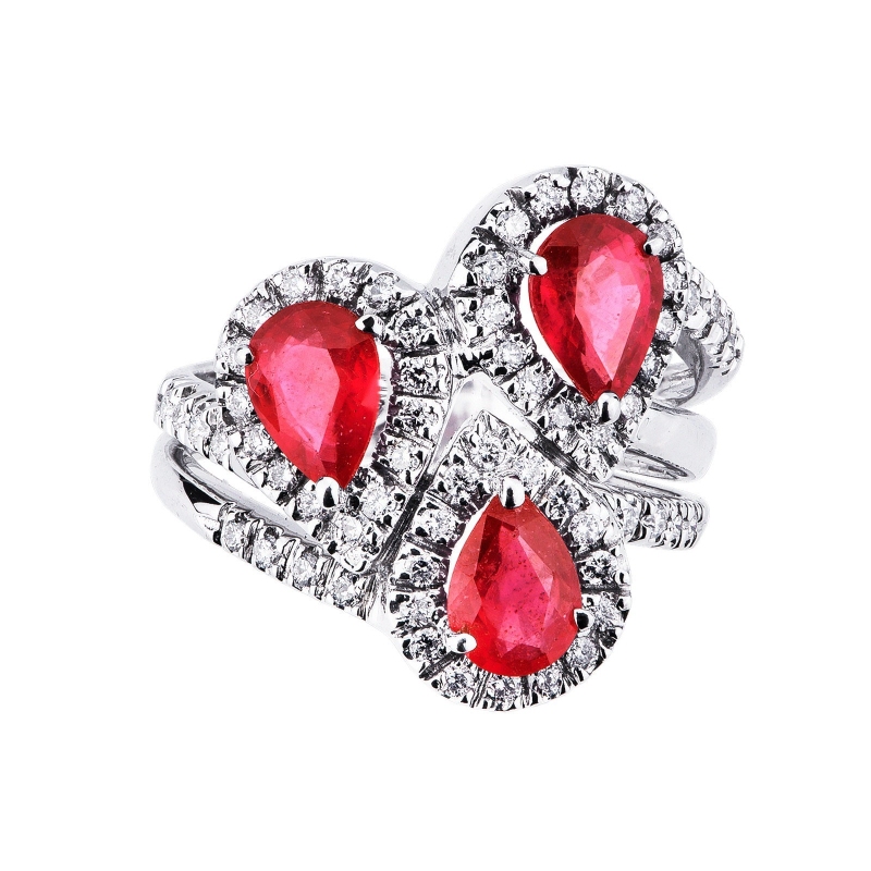 White gold 18k halo ring with diamonds and rubies pear cut