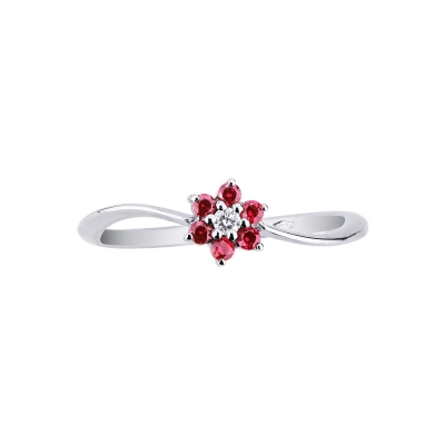 White gold 18k ring with diamonds and rubies 
