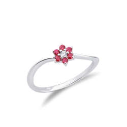 White gold 18k ring with diamonds and rubies 