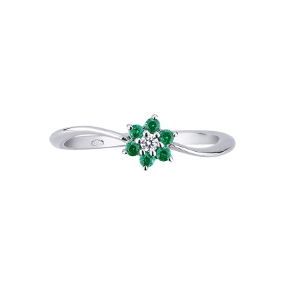 18k white gold ring with diamonds and emeralds