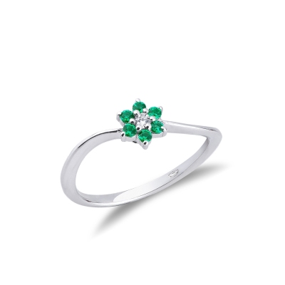 18k white gold ring with diamonds and emeralds