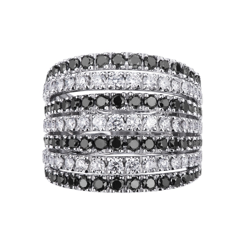 White gold 18k band ring with black and white diamonds 