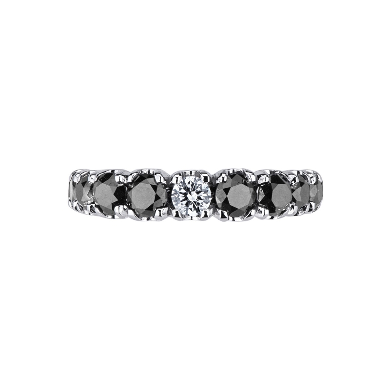 White gold 18k ring with one white diamond and black diamonds 