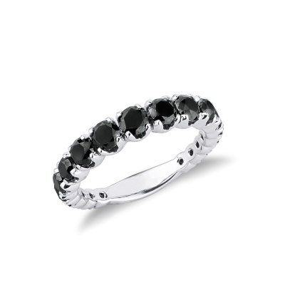 White gold 18k ring with black diamonds 