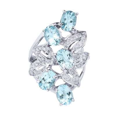 18k white gold with diamonds and aquamarine 