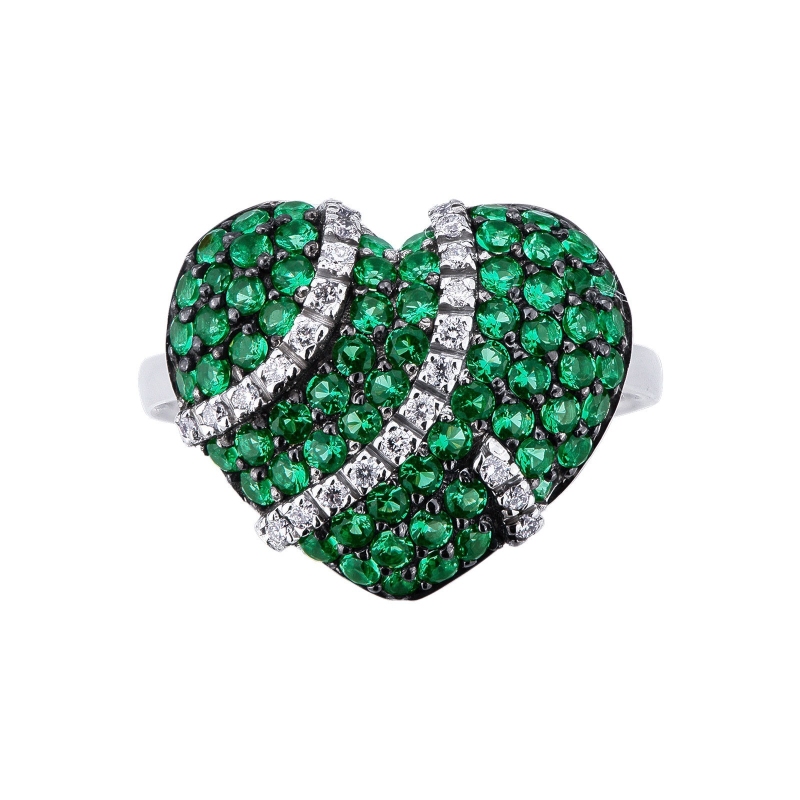 18k white gold ring with pavé of emeralds and diamonds heart shaped 