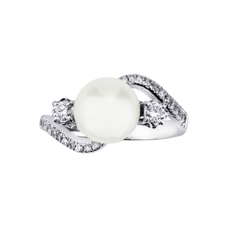 White gold 18k crossover ring with pearl and diamonds 