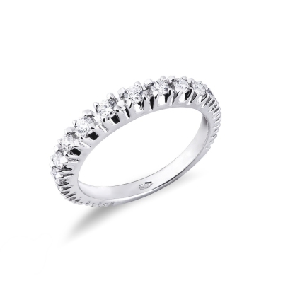 Half eternity ring with diamonds 