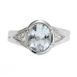 18k white gold ring with a central aquamarine and diamonds  2