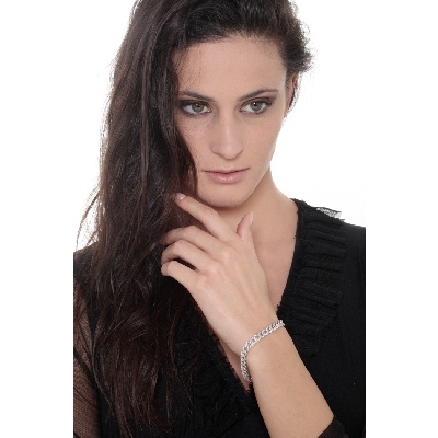 18k white gold cuban bracelet with diamonds