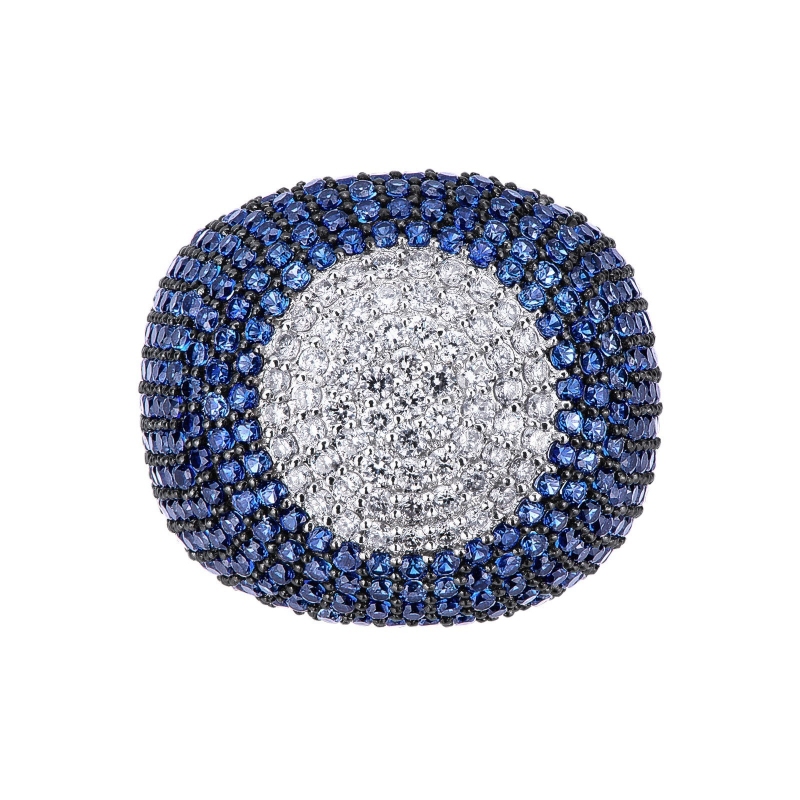 18k white gold ring with pavé of blue sapphires and diamonds 