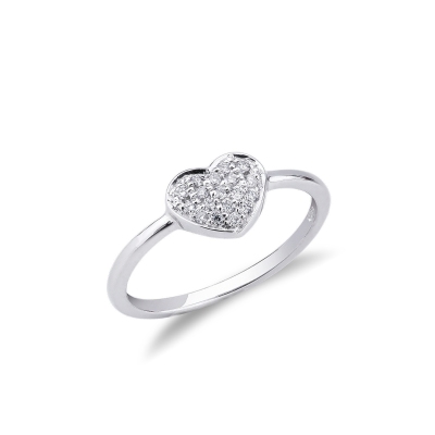 18k white gold ring with heart of diamonds pavé
