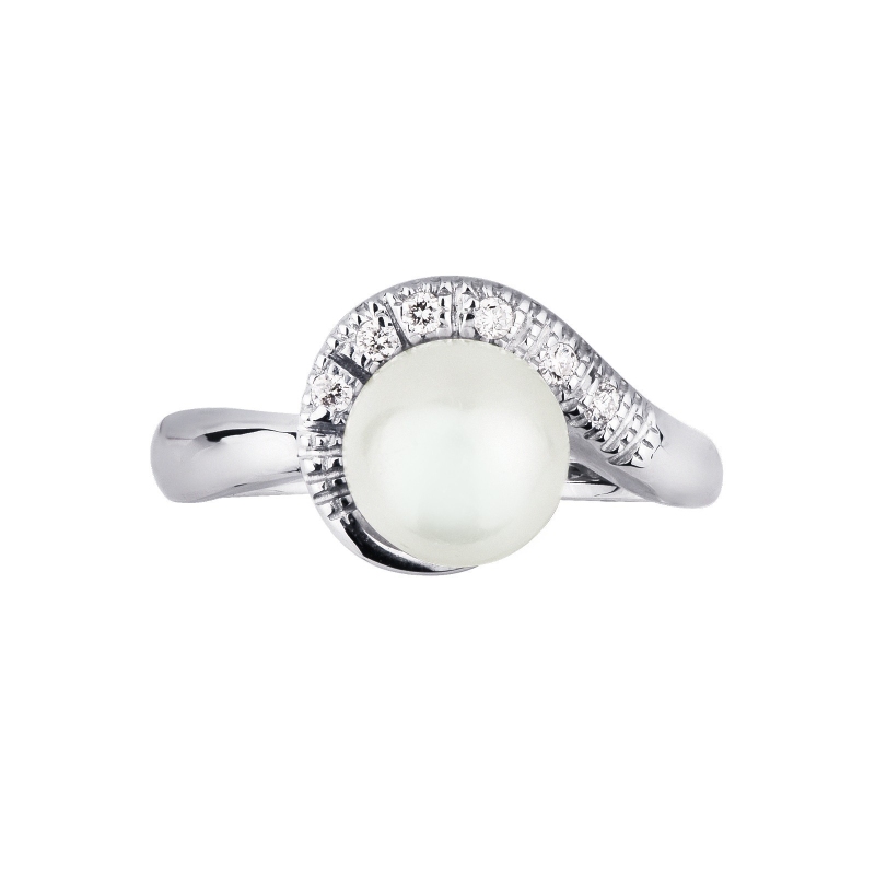 18k white gold with pearl and diamonds 