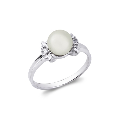 White gold 18k ring with pearl and diamonds on both sides 