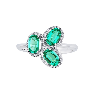 White gold 18k ring with three oval cut emeralds and halo diamonds 