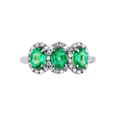 White gold 18k ring with halo diamonds and emeralds oval cut