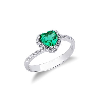White gold 18k ring with a heart cut emerald and diamonds 