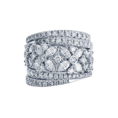 18k white gold band ring with diamonds in a flower pattern 