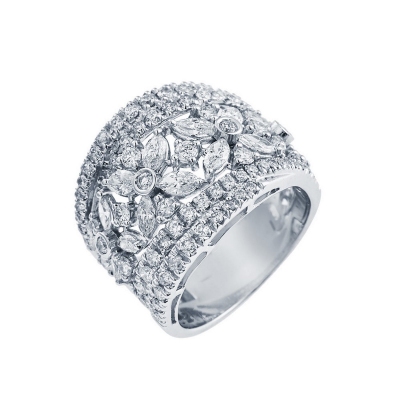 18k white gold band ring with diamonds in a flower pattern 